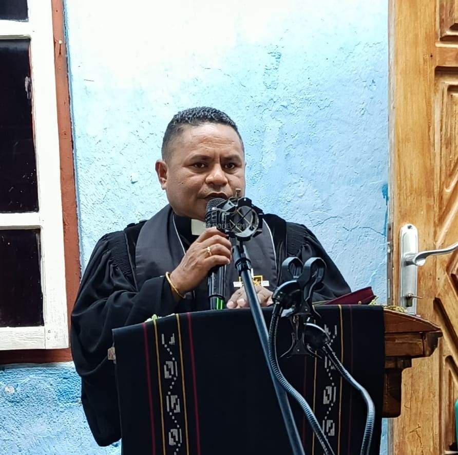 Penderitaan dan kematian yang memulihkan (Markus 15:20b-41)-Pdt. Johanis T. Salukhfeto
