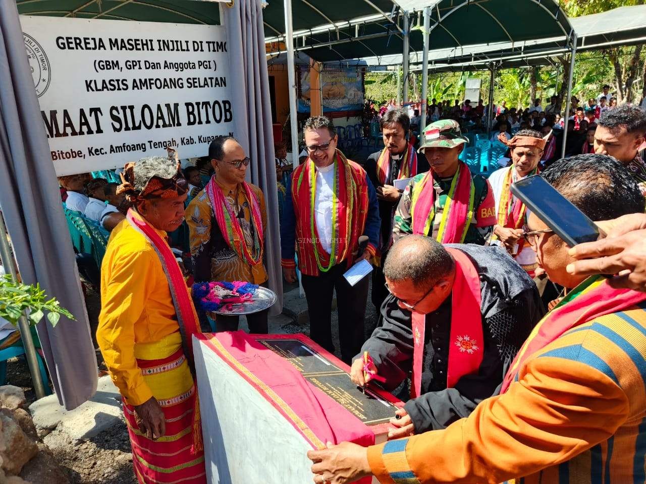 Dari Hasil Kebun Menjadi Rumah Doa - Kisah Jemaat Siloam Bitobe Membangun Gereja dan Pastori dengan Swadaya Alam
