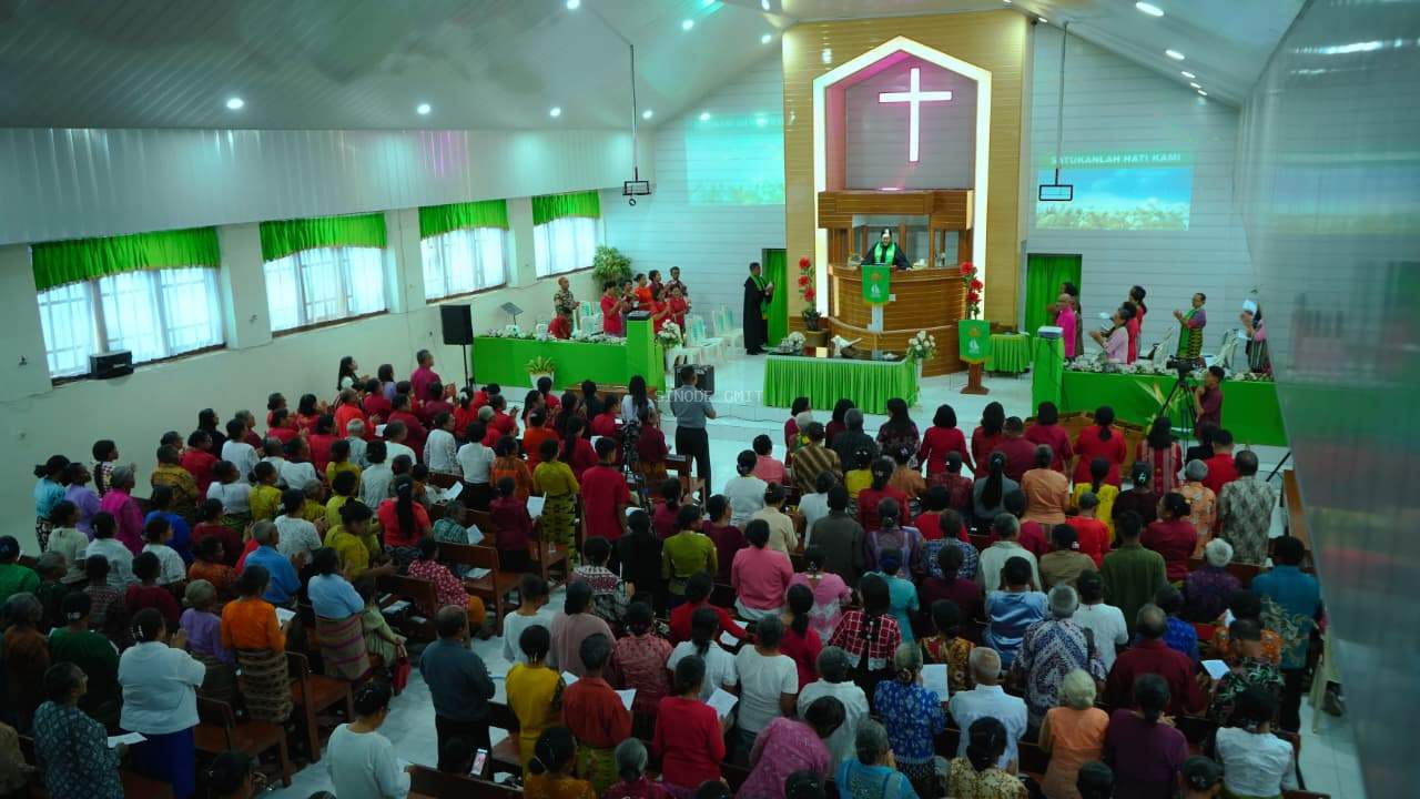 Mujizat Air Jadi Anggur Dikenang dalam Perayaan IPI Holistik GMIT Maranatha SoE
