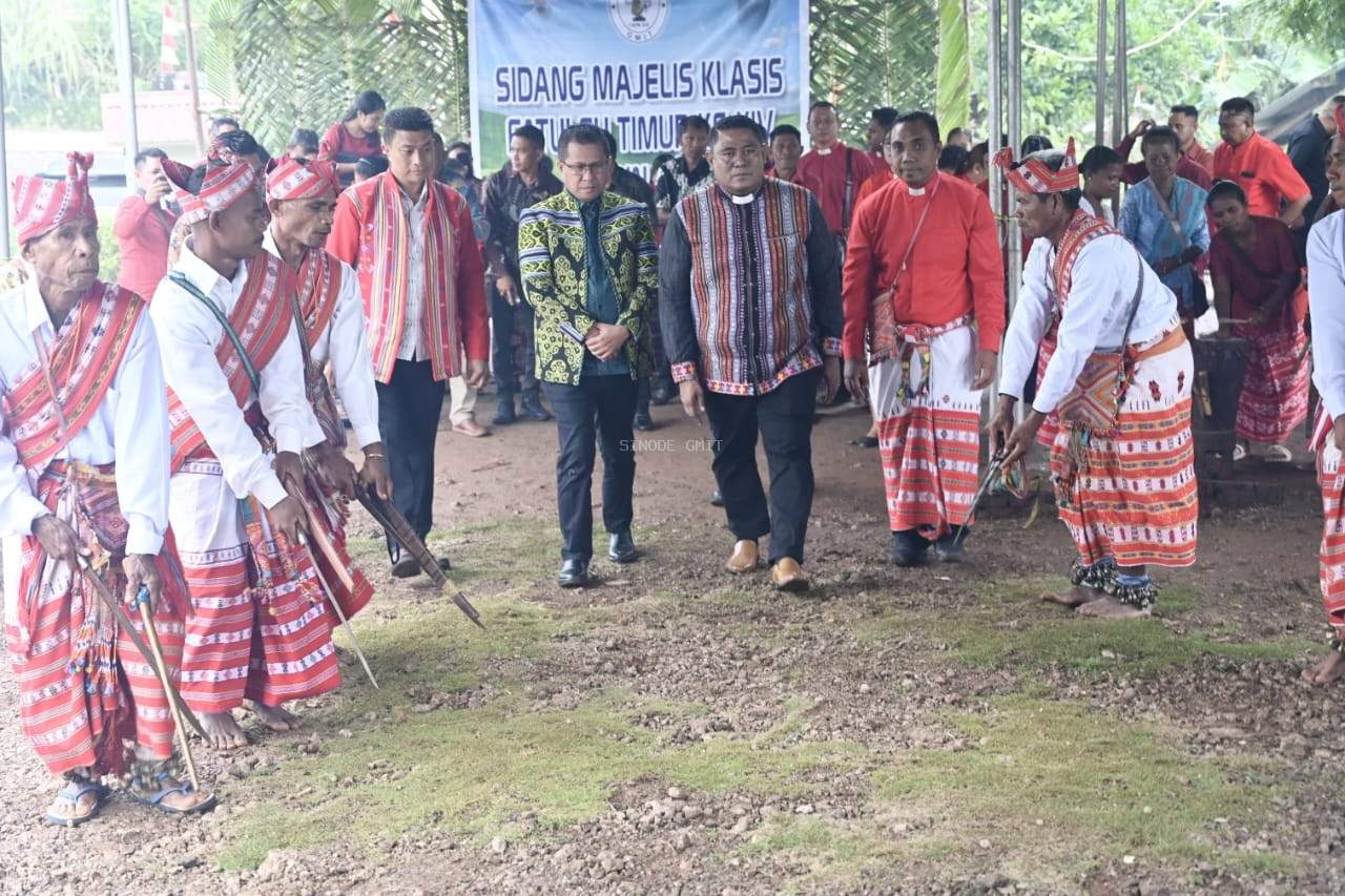 Ketua Sinode GMIT Tekankan Spiritualitas dan Kelestarian Alam pada Pembukaan Sidang Klasis Fatuleu Timur