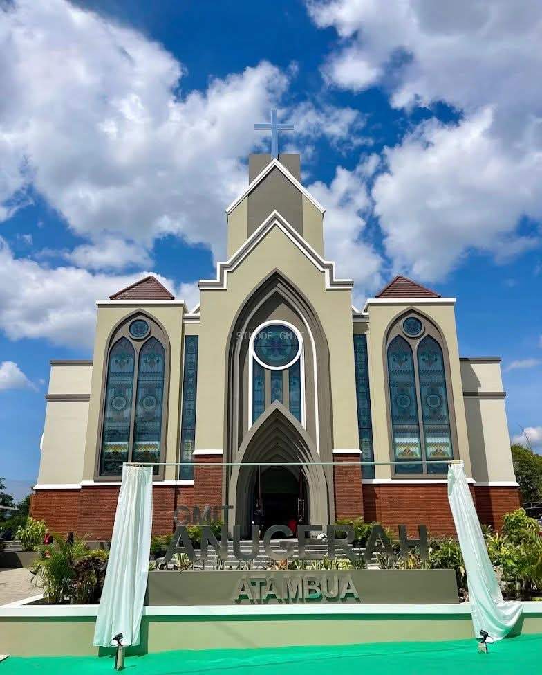 KESETIAAN TUHAN DI TENGAH BADAI HIDUP (MATIUS 14:22-33)
