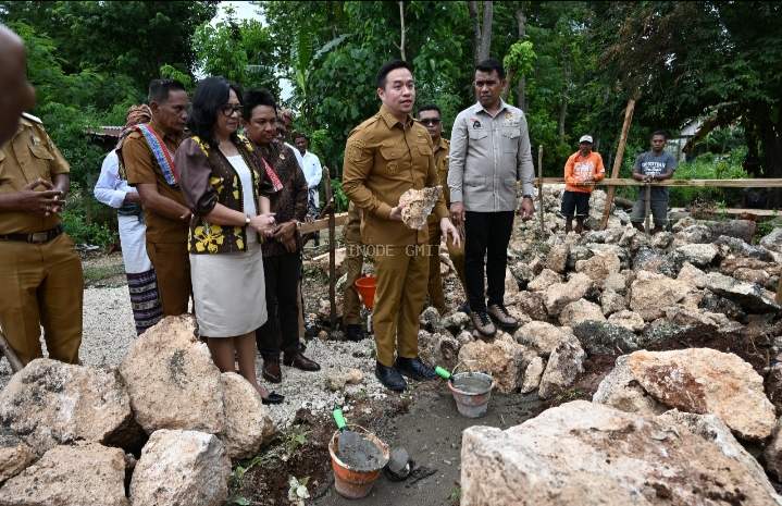 Perkuat Pondasi Pelayanan, Jemaat GMIT Hosana Sungkaen Mulai Pembangunan Pastori II