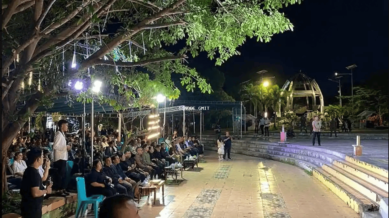 Refleksi Sengsara Kristus: Ribuan Umat Kristiani Klasis Kota Kupang Ikuti Prosesi Jalan Salib Ke-10